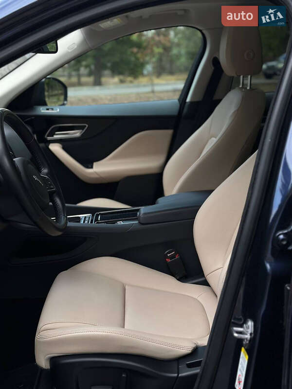 Внедорожник / Кроссовер Jaguar F-Pace 2017 в Александровке