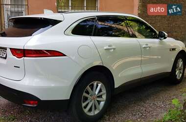 Позашляховик / Кросовер Jaguar F-Pace 2017 в 