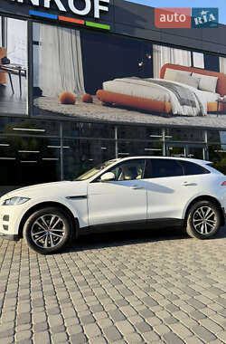 Внедорожник / Кроссовер Jaguar F-Pace 2016 в 