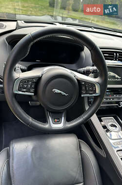 Внедорожник / Кроссовер Jaguar F-Pace 2019 в 