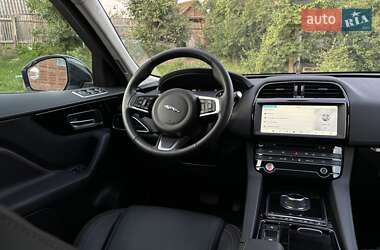 Позашляховик / Кросовер Jaguar F-Pace 2019 в 
