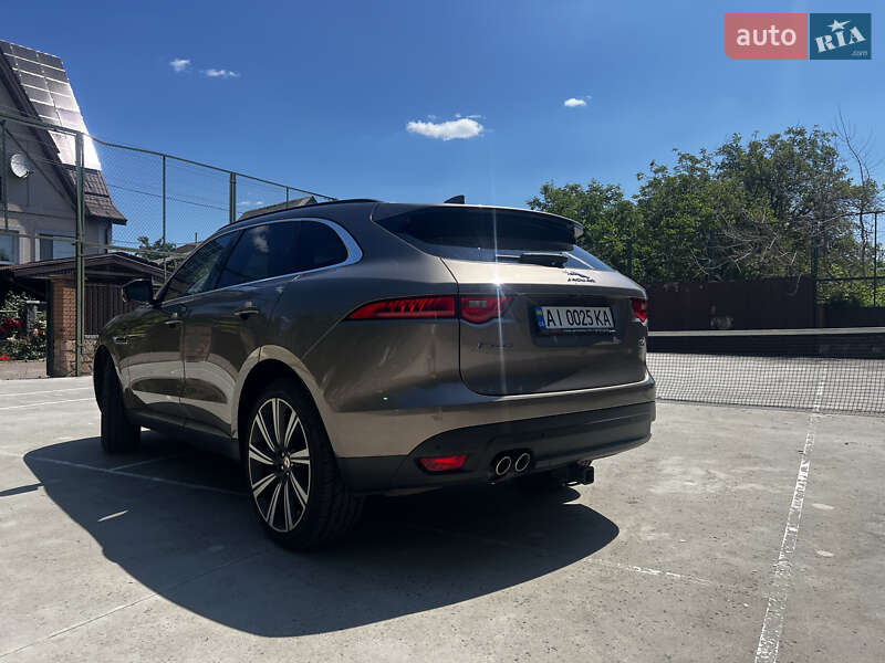Внедорожник / Кроссовер Jaguar F-Pace 2016 в Василькове