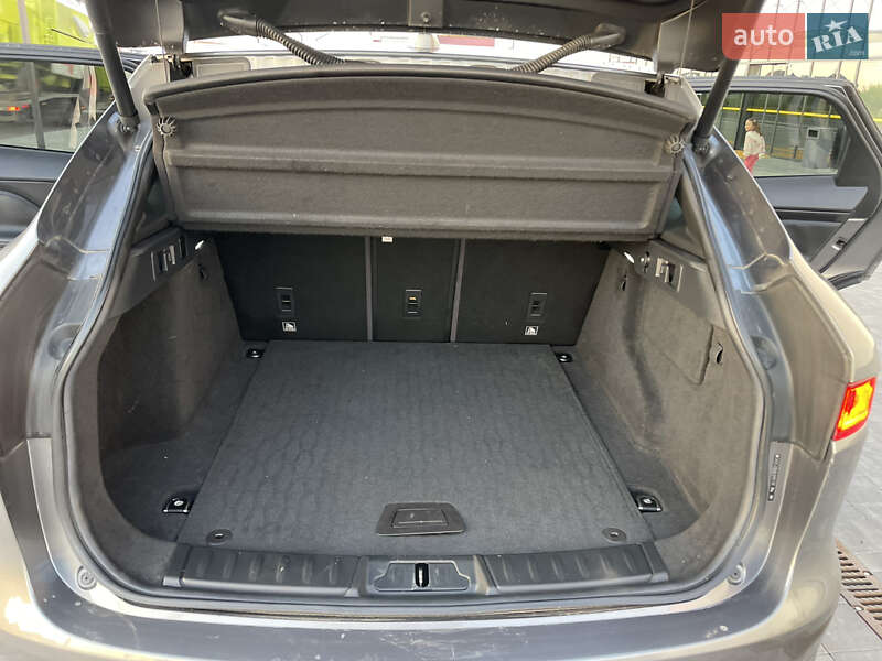 Позашляховик / Кросовер Jaguar F-Pace 2017 в Луцьку фото 14 Позашляховик / Кросовер Jaguar F-Pace 2017 в Луцьку