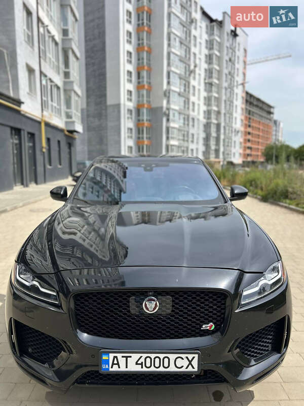 Внедорожник / Кроссовер Jaguar F-Pace 2016 в Ивано-Франковске