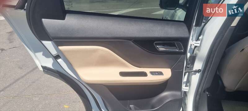 Внедорожник / Кроссовер Jaguar F-Pace 2016 в Виннице фото 11 Внедорожник / Кроссовер Jaguar F-Pace 2016 в Виннице