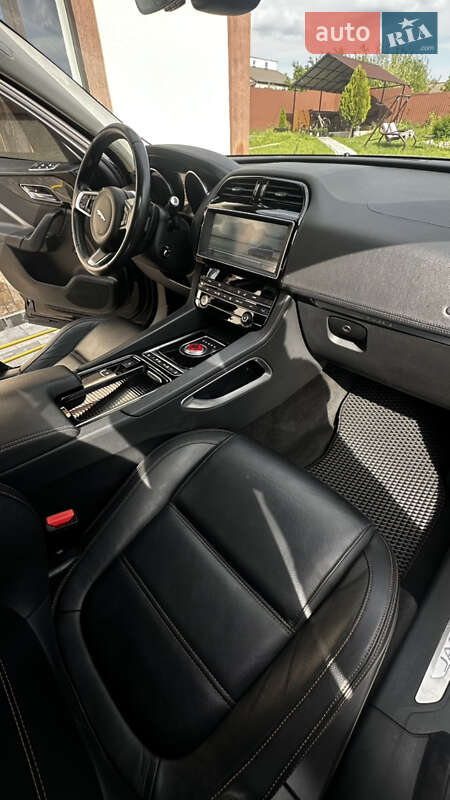 Внедорожник / Кроссовер Jaguar F-Pace 2019 в Полтаве