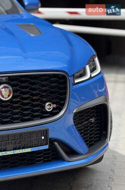 Позашляховик / Кросовер Jaguar F-Pace 2021 в 