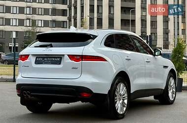 Позашляховик / Кросовер Jaguar F-Pace 2016 в 