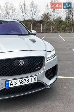 Внедорожник / Кроссовер Jaguar F-Pace 2019 в Киеве
