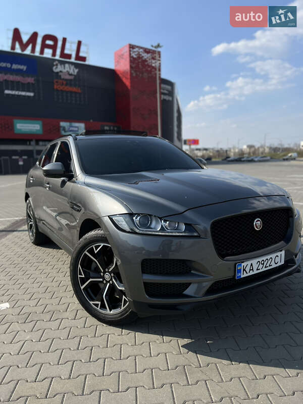 Позашляховик / Кросовер Jaguar F-Pace 2016 в Києві