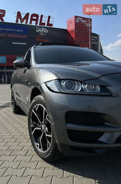Позашляховик / Кросовер Jaguar F-Pace 2016 в 