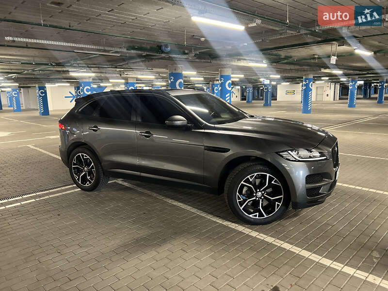 Позашляховик / Кросовер Jaguar F-Pace 2016 в Києві