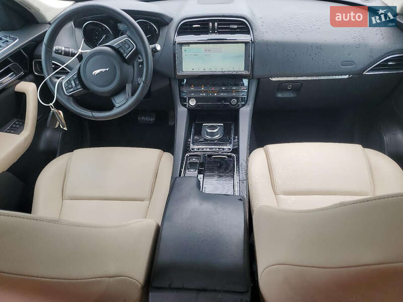 Позашляховик / Кросовер Jaguar F-Pace 2020 в Києві