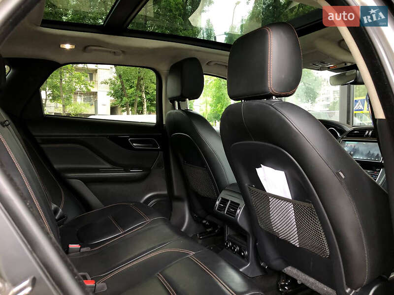 Внедорожник / Кроссовер Jaguar F-Pace 2019 в Львове