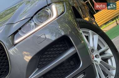 Позашляховик / Кросовер Jaguar F-Pace 2017 в 