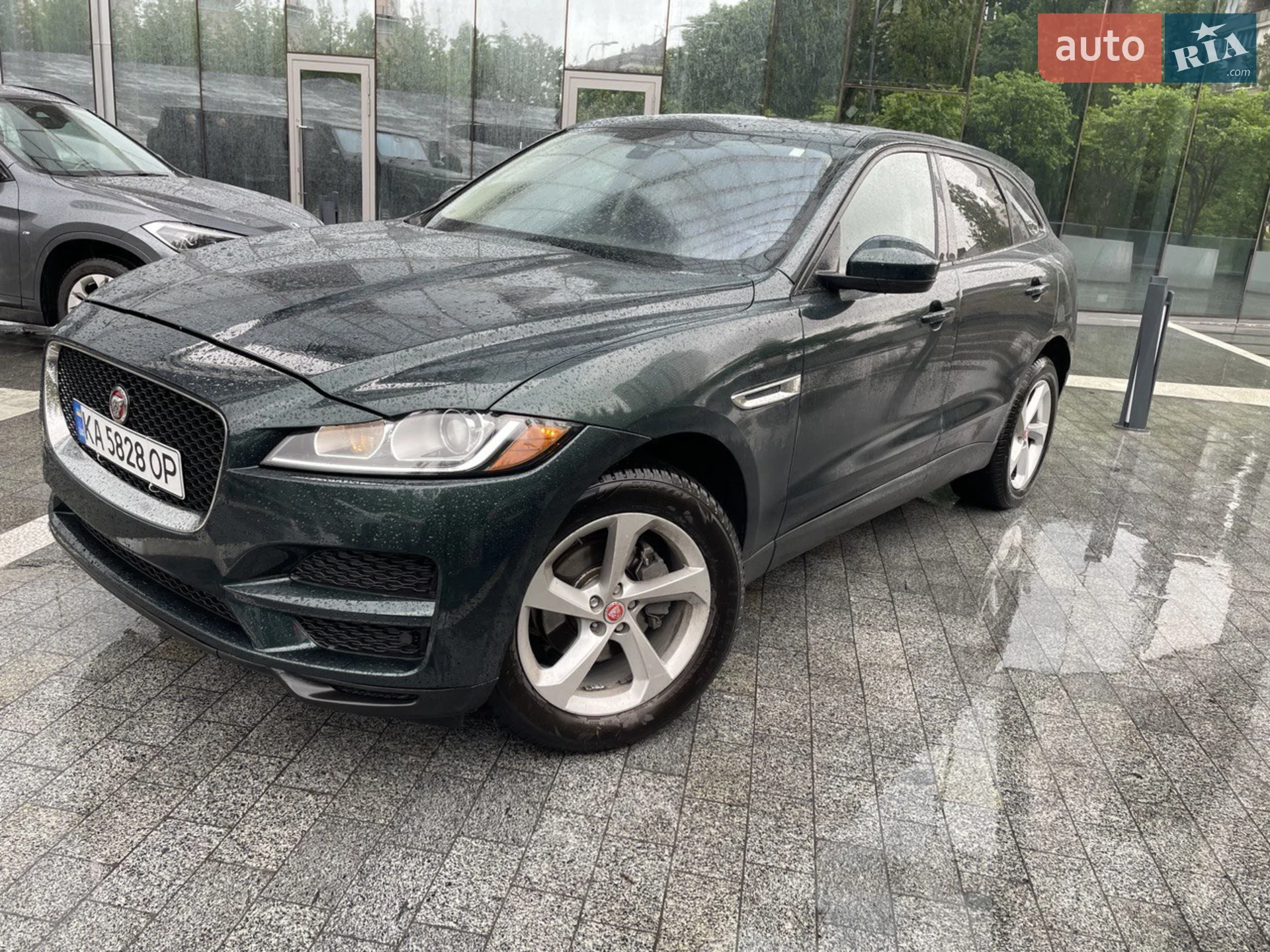 2017 Jaguar F-Pace - мініатюра 2