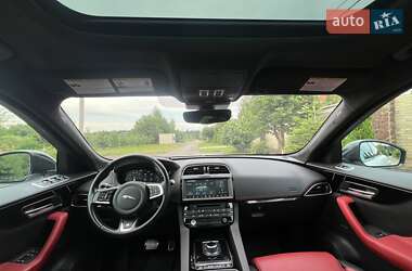Внедорожник / Кроссовер Jaguar F-Pace 2018 в 