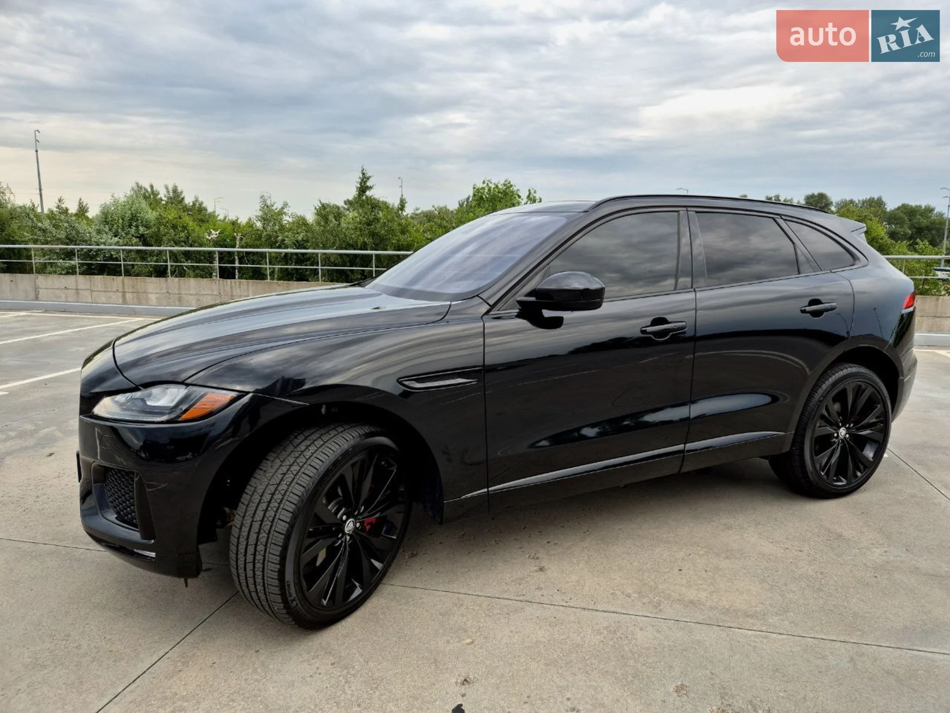 2017 Jaguar F-Pace - мініатюра 4
