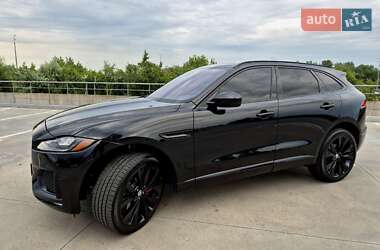 Позашляховик / Кросовер Jaguar F-Pace 2017 в 