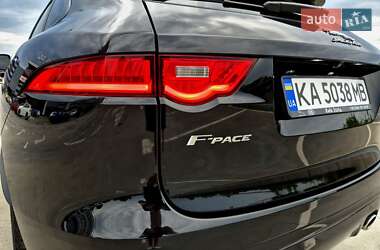Позашляховик / Кросовер Jaguar F-Pace 2017 в 