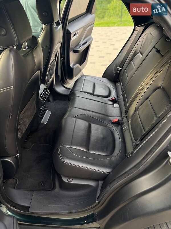 Позашляховик / Кросовер Jaguar F-Pace 2016 в Львові фото 30 Позашляховик / Кросовер Jaguar F-Pace 2016 в Львові