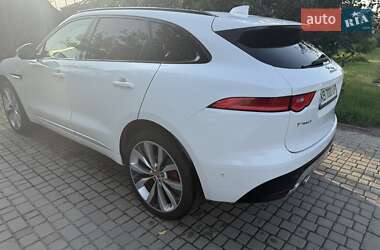 Внедорожник / Кроссовер Jaguar F-Pace 2017 в Киеве