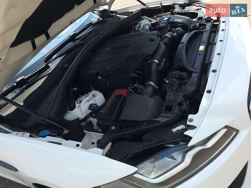 Позашляховик / Кросовер Jaguar F-Pace 2016 в Миколаєві