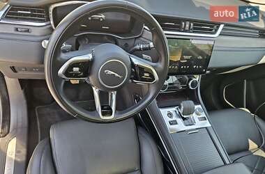 Внедорожник / Кроссовер Jaguar F-Pace 2021 в 