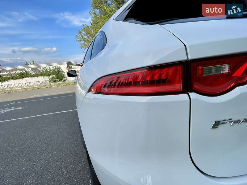 Внедорожник / Кроссовер Jaguar F-Pace 2020 в Киеве