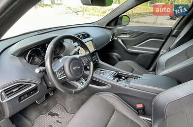 Позашляховик / Кросовер Jaguar F-Pace 2020 в 