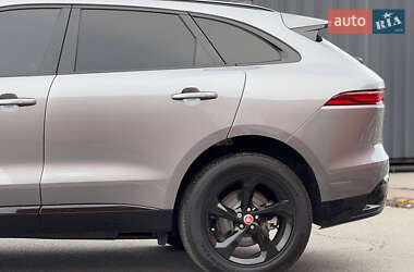 Внедорожник / Кроссовер Jaguar F-Pace 2023 в 