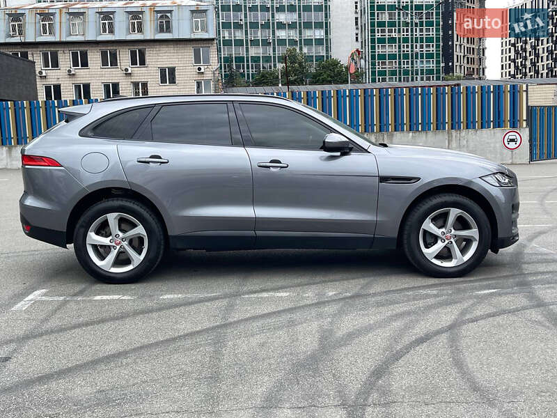 Внедорожник / Кроссовер Jaguar F-Pace 2020 в Киеве