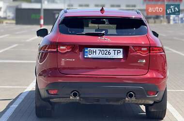 Позашляховик / Кросовер Jaguar F-Pace 2016 в 