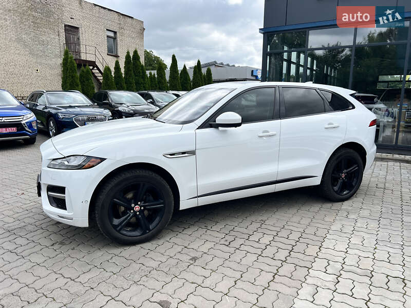 Внедорожник / Кроссовер Jaguar F-Pace 2017 в Нововолынске