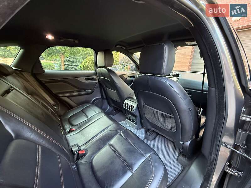 Внедорожник / Кроссовер Jaguar F-Pace 2016 в Запорожье