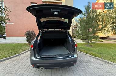 Внедорожник / Кроссовер Jaguar F-Pace 2016 в 