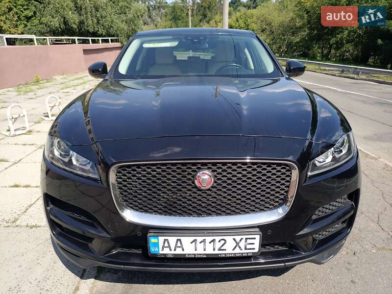 Внедорожник / Кроссовер Jaguar F-Pace 2017 в Киеве