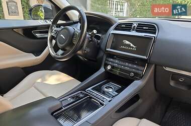 Внедорожник / Кроссовер Jaguar F-Pace 2017 в 