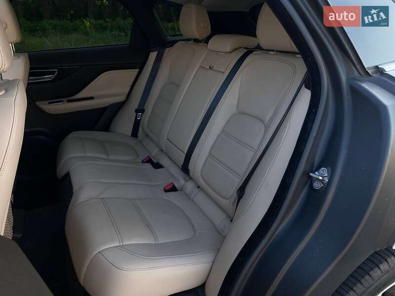 Внедорожник / Кроссовер Jaguar F-Pace 2017 в Киеве