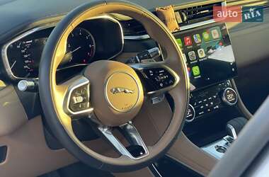 Внедорожник / Кроссовер Jaguar F-Pace 2022 в 