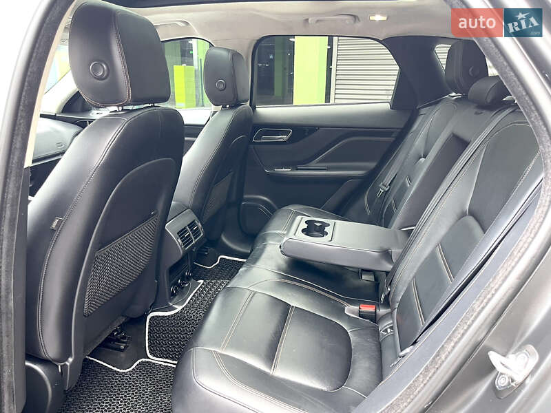 Позашляховик / Кросовер Jaguar F-Pace 2019 в Києві