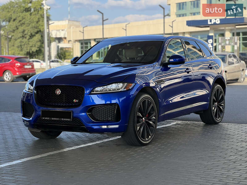 Внедорожник / Кроссовер Jaguar F-Pace 2018 в 