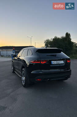 Внедорожник / Кроссовер Jaguar F-Pace 2017 в 