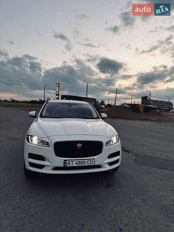 Jaguar F-Pace 2017