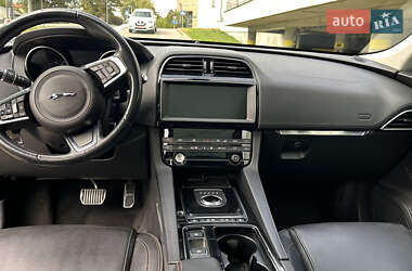 Внедорожник / Кроссовер Jaguar F-Pace 2019 в  фото 13 Внедорожник / Кроссовер Jaguar F-Pace 2019 в