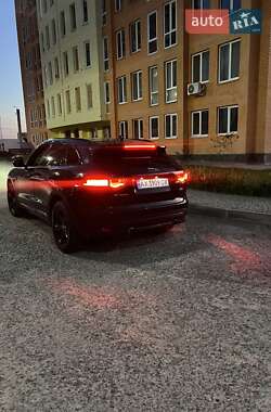 Внедорожник / Кроссовер Jaguar F-Pace 2018 в 