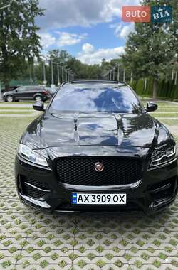 Внедорожник / Кроссовер Jaguar F-Pace 2018 в 