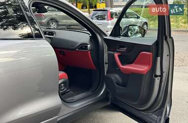 Внедорожник / Кроссовер Jaguar F-Pace 2019 в 