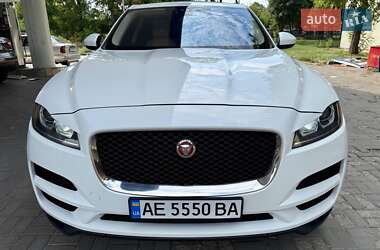 Внедорожник / Кроссовер Jaguar F-Pace 2018 в 