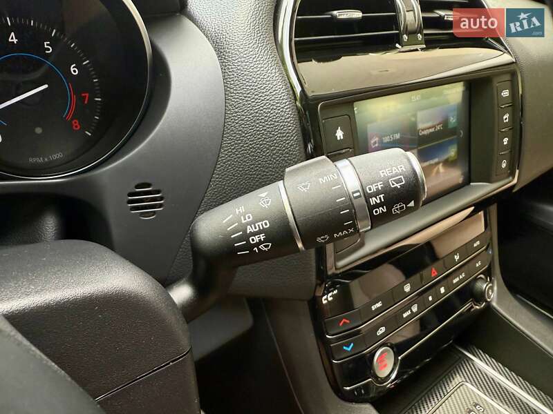 Внедорожник / Кроссовер Jaguar F-Pace 2018 в Днепре